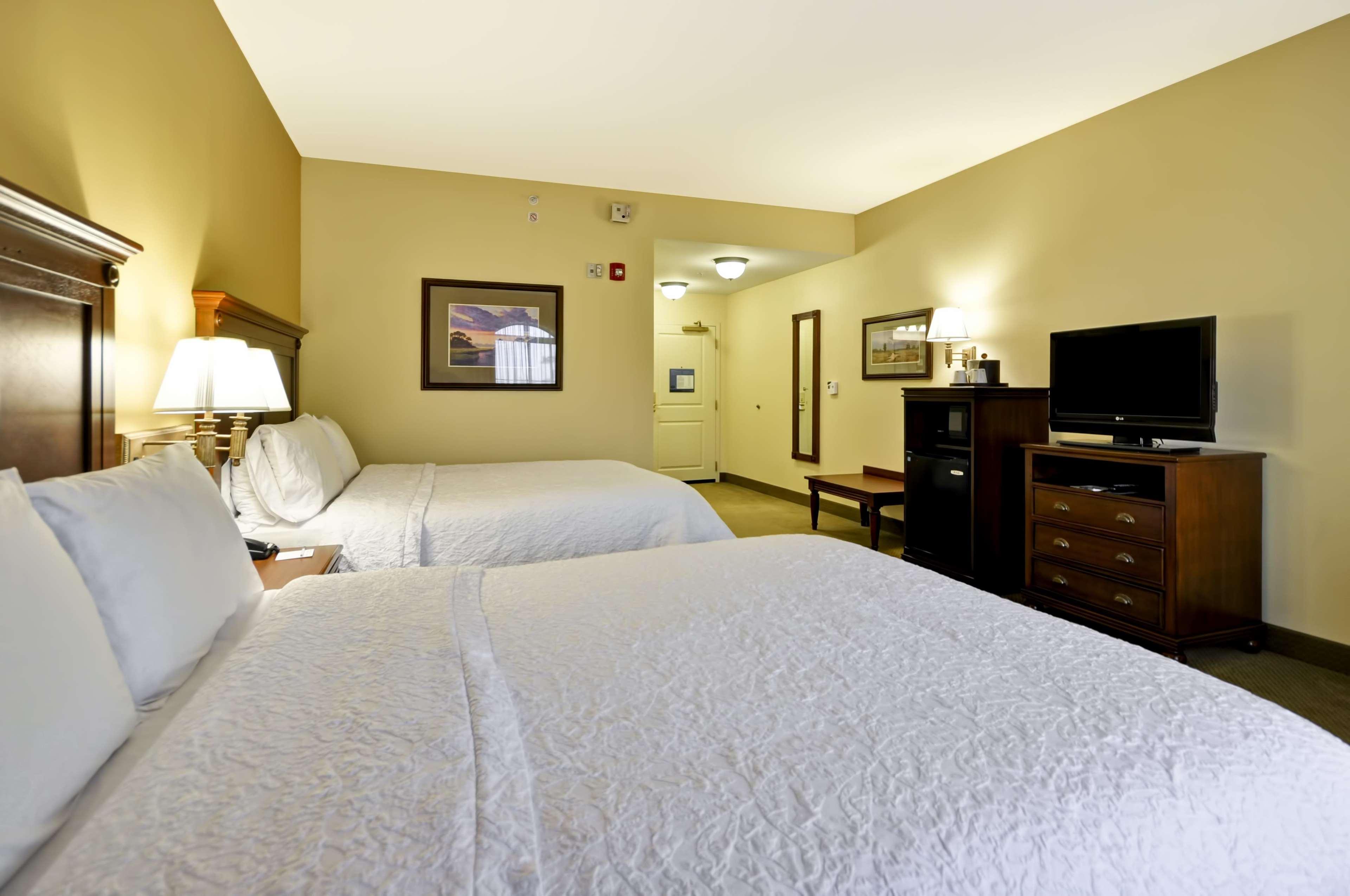 Hampton Inn & Suites North Charleston-University Boulevard Exteriör bild