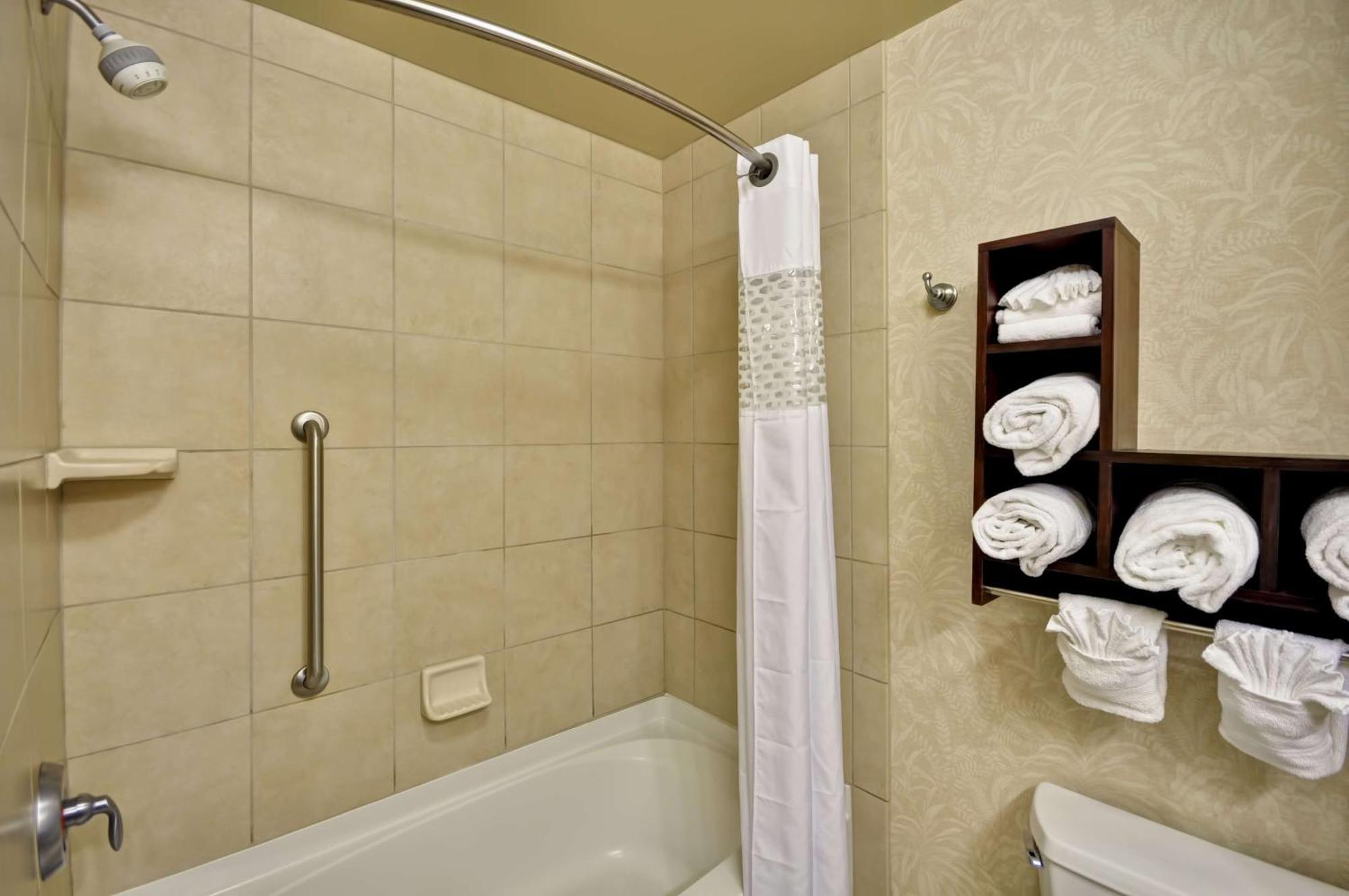 Hampton Inn & Suites North Charleston-University Boulevard Exteriör bild
