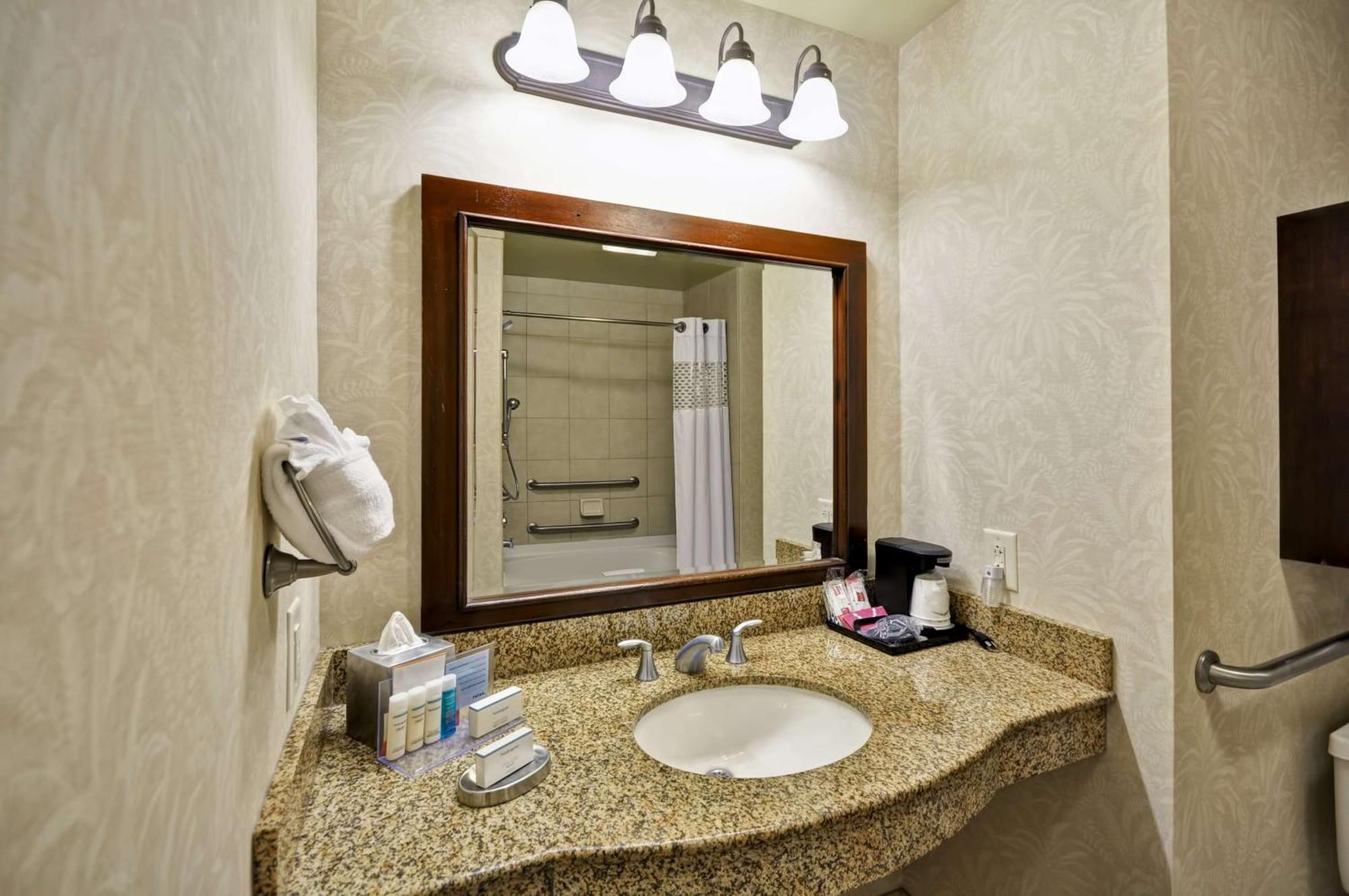 Hampton Inn & Suites North Charleston-University Boulevard Exteriör bild