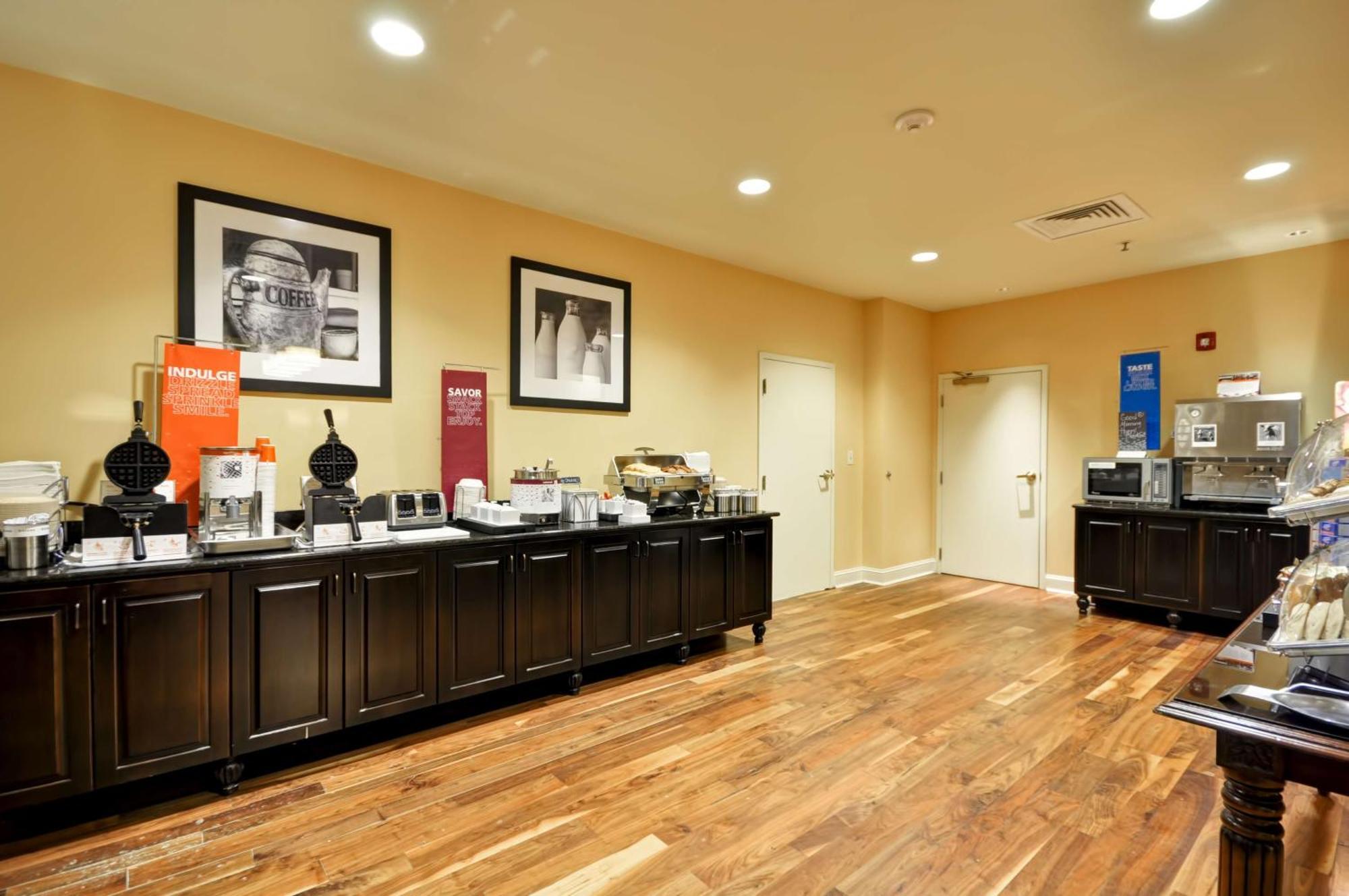 Hampton Inn & Suites North Charleston-University Boulevard Exteriör bild